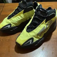YEEZY Boost 700 Phosphor イージーブースト700