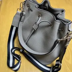 本革 バケツ型バッグ キューブ型バッグ ショルダー 巾着バッグ