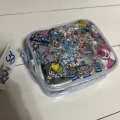 ディズニーキャラクターイラストポーチ