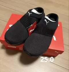 PUMA ソフトライド ルビー ミュール クロッグ サンダル 黒×黒 25.0