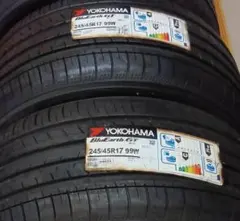 送料含日本製新品2本245/45R17ヨコハマブルーアースGT　AE51のサムネイル