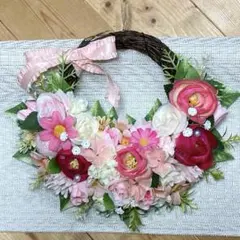 最終お値下げ　ピンク系　華やか造花ハーフリース　玄関リース　ハンドメイド