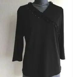 黒のラインストーン　フリル付き　Vネック七分袖トップス　日本製