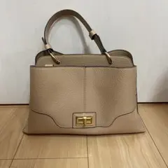 10/3まで出品！ハンドバッグ ベージュ ターンロック ゴールド金具