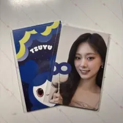 TWICEツウィ8周年記念 オフラインくじトレカ