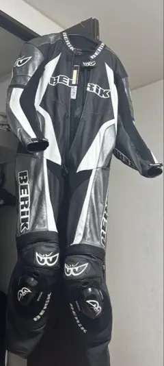 BERIK レーシングスーツ 革ツナギ XXLサイズのサムネイル