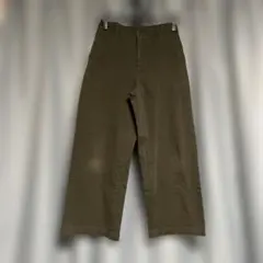 無印良品ノータックストレートパンツ　Mカーキグリーン