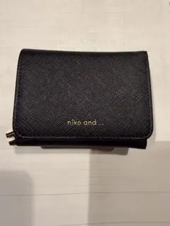 niko and... 黒 三つ折り財布