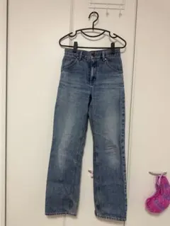 レギュラーフィットストレートハイライズジーンズ