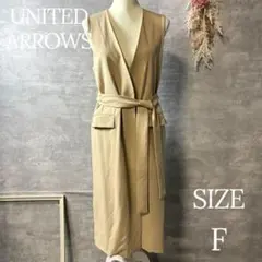 UNITED ARROWS R/PU Vノーカラー ロングベスト B ベージュのサムネイル