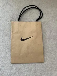 NIKE ショップ袋 ショッパー 紙袋のサムネイル