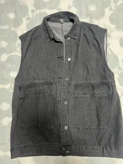 ☆新品☆ダークグレーブラック デニムベスト - メルカリ