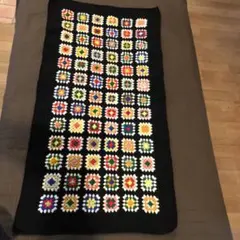 グラニースクエア マルチカバー　カラフル　黒　ブランケット　ハンドメイド