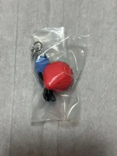 パペットスンスン　ガチャガチャ　めじるしアクセサリー スンスン（いちご）