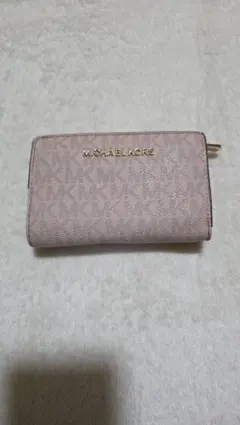 ✩MICHAEL KORS✩ 二つ折り財布 ピンク系✩中古品✩のサムネイル
