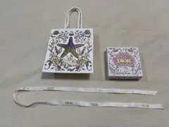 Dior の空箱とショッパーとリボン