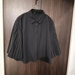 ZARA 黒 プリーツスリーブシャツ M