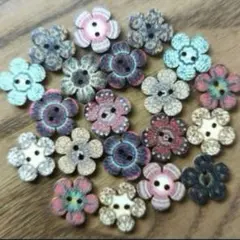 新品未使用　木のボタン　エスニック柄　お花　15mm 20個