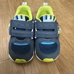 キッズ スニーカー ネイビー　ムーンスター　16.5