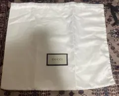 GUCCI グッチ　オフホワイト 保存袋のサムネイル