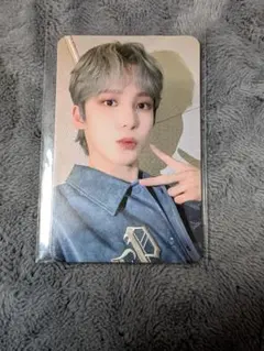 ATEEZ ユノTHE WORLD EP.2 OUTLAW minirecord