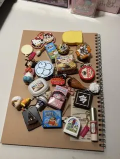 ガチャ カプセルトイ食品系化粧品サンリオミニチュア チャーム セット まとめ売り