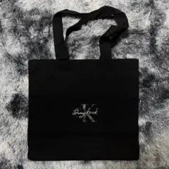 Calvin Klein × Jungkook トートバッグのサムネイル