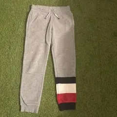 TOMMY HILFIGER グレー ストライプパンツ 140