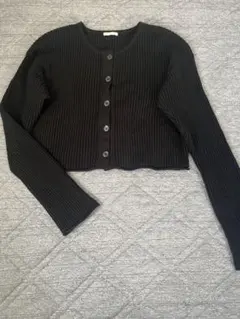 ブラック ショート丈カーディガン