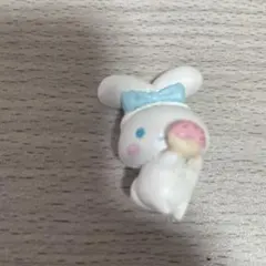 サンリオ　シナモロール　ミニフィギュア
