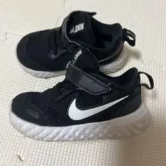 NIKE REVOLUTION キッズスニーカー ブラック