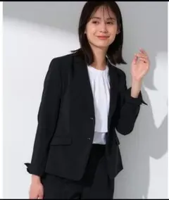 [美品] 2つボタンテーラードジャケット サイズ 38 ブラック INDIVI