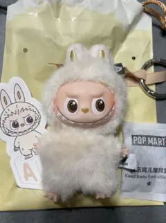 【A】POPMART ラブブ PIN FOR LOVE イニシャルラブブ