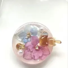 再販△】レジン ヘアゴム 花モチーフと猫ちゃん ミルキーブルー◡̈