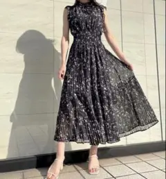 snidel Sustainableフリルプリントワンピース