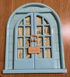 BREEZY HOUSE 窓型フレーム Wind