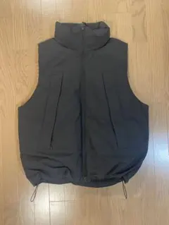 【新品】【Ｌサイズ】GU ヒートパデッドベスト 防寒 軽量 男女兼用 ブラック