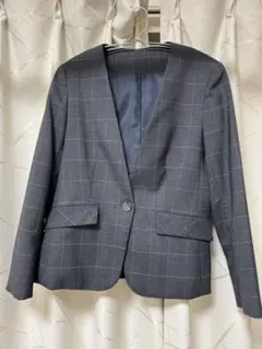 【美品】NOLLEYS ノーリーズ スーツ ノーカラージャケット 36 グレーのサムネイル