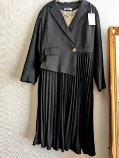 ブラックジャケットドレス 長袖 プリーツスカート ワンピースです