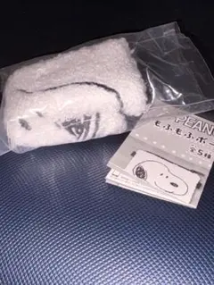 スヌーピー　もふもふポーシェット　ガチャガチャ