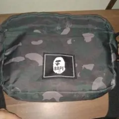 A BATHING APE BAPE カモ柄 ショルダーバッグのサムネイル
