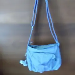 薄紫色キプリングショルダーバック