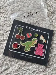 【COACH/CW856】ポーチ ステッカープリント恐竜 いちごダイスダイナソー 楽天市場】coach 恐竜（財布・ケース｜バッグ・小物・ブランド雑貨）の通販