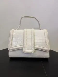 ZARA　ショルダーバッグのサムネイル