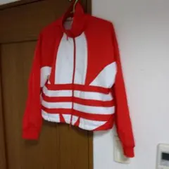 新品未使用品タグ付きadidasビッグロゴナイロンジャケットサイズМ