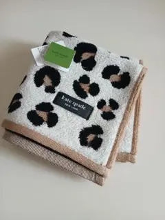 大判kate spade ヒョウ柄タオルハンカチのサムネイル