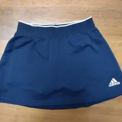 adidas テニススカート ネイビー　Mサイズ