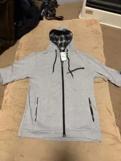 US ONE グレー フード付きパーカー M 半袖