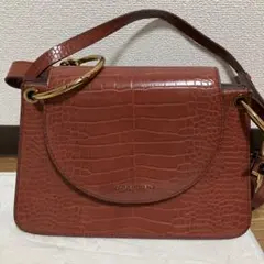 CHARLES & KEITHクロコダイル風 ショルダーバッグのサムネイル
