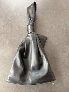 BOTTEGA VENETA 黒 レザー ツイストバッグのサムネイル